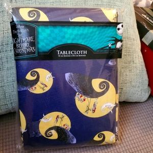 The Nightmare Before Christmas 70in Round vinyl tablecloth NWT
